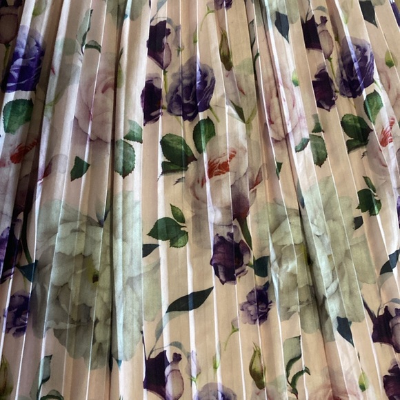 Summer Floral Print Maxi skirt size medium - Picture 2 of 5
